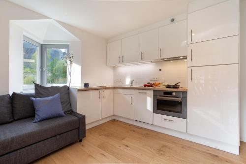 Apt Lyret II Family 2BR in Central Chamonix & Balcony - Happy Rentals photo 4