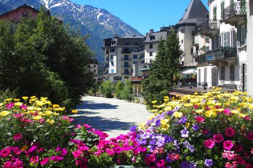 Apt Lyret II Family 2BR in Central Chamonix & Balcony - Happy Rentals photo 14