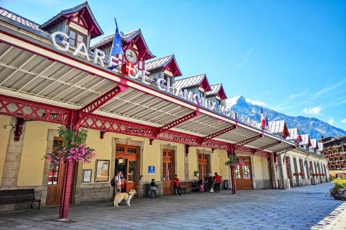 Apt Lyret II Family 2BR in Central Chamonix & Balcony - Happy Rentals photo 16