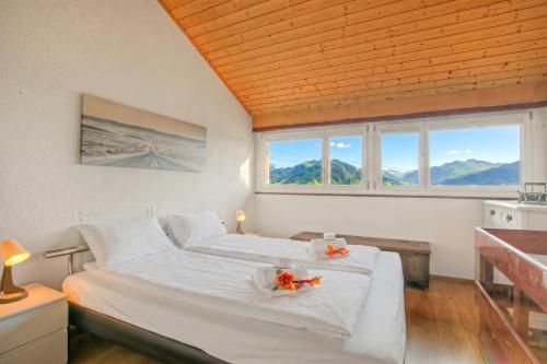 Angelina: Panoramic Lake View House on Monte Brè | Terrace & Balcony - Happy Rentals