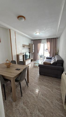 Grand appartement à 5min de la plage