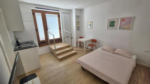 Uncle Apartment