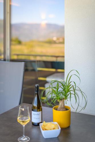 Hotel Cornelian Suites & Rooms