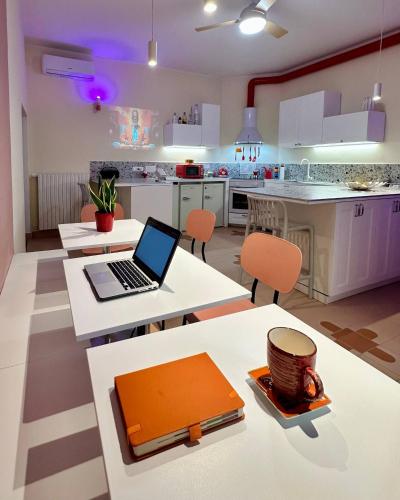 Cute and Cozy Twin Room - Co-living for Young travelers & digital nomads