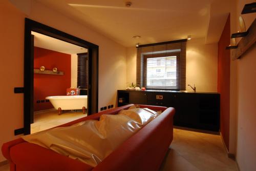 Llit o llits en una habitació de Cevedale Living Romance Hotel