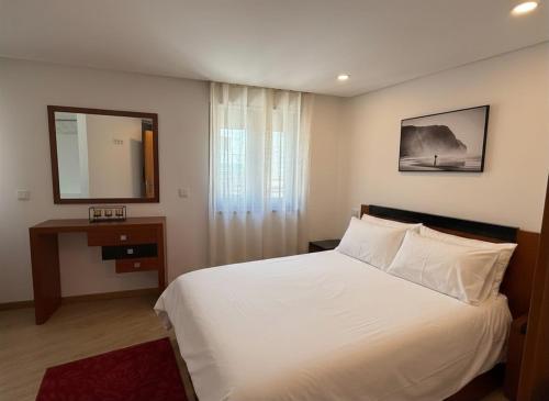 Charming Apartment with Balcony in Campanhã