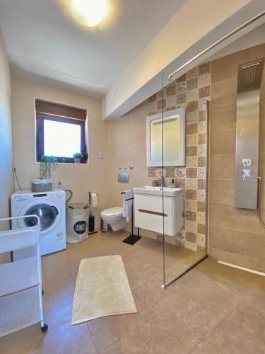 Cozy Family friendly Apartment Irena nr 2 with Pool