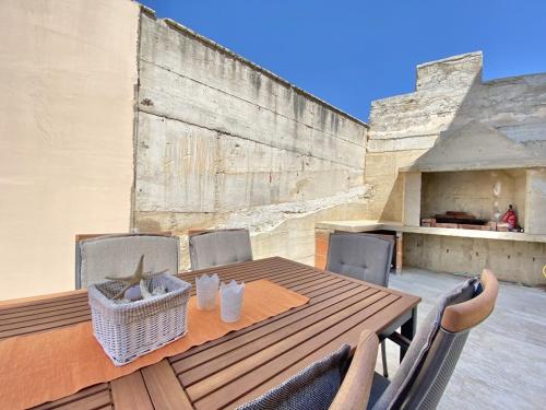 Cozy Family friendly Apartment Irena nr 2 with Pool