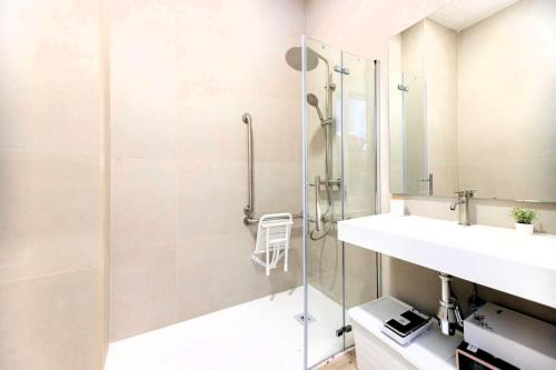 Estudio Rey Saud by concept