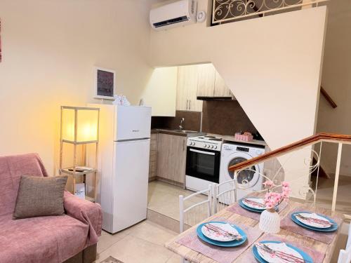 Iason Apartments