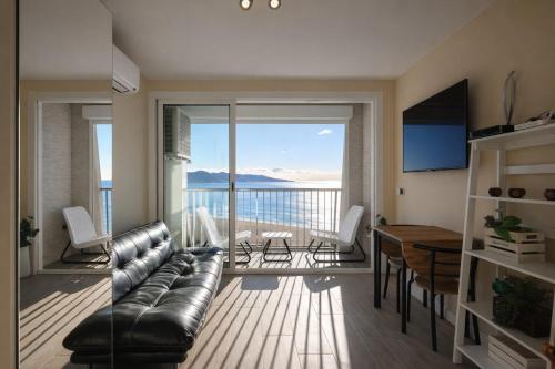 K Beach D-Luxe