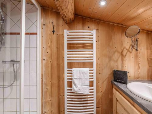 Chalet rénové 11 pers, centre de Morzine, parking