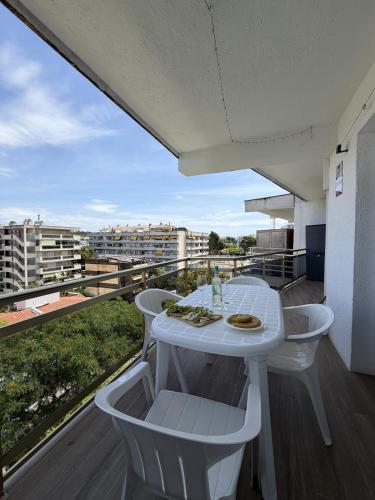 Ático con terraza cerca de la playa en Salou