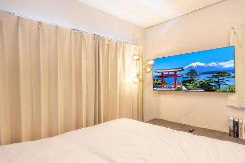 Within a 10-min direct connection to Shinjuku, 3-min walk from Nogata Station, Right in front of the shopping street, 2 double beds, can accommodate up to 4 guests #203