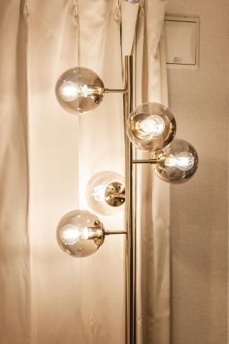 Within a 10-min direct connection to Shinjuku, 3-min walk from Nogata Station, Right in front of the shopping street, 2 double beds, can accommodate up to 4 guests #203