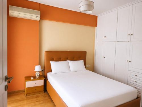 Apartment with private garden - Chalandri, Athens