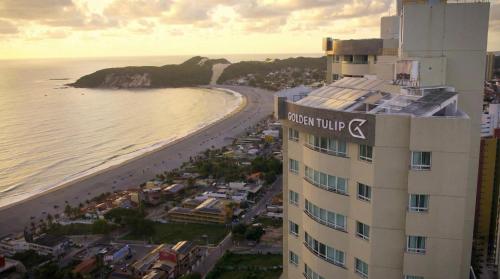 Golden Tulip Natal Ponta Negra — Property building