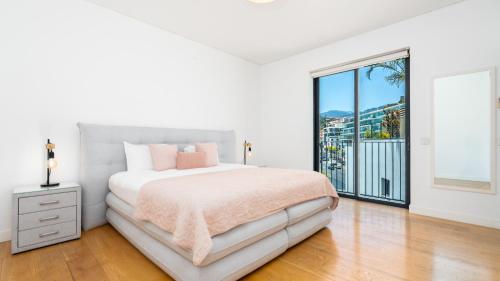 Parkside Marina Vista - by LovelyStay