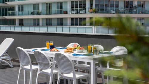 Parkside Marina Vista - by LovelyStay