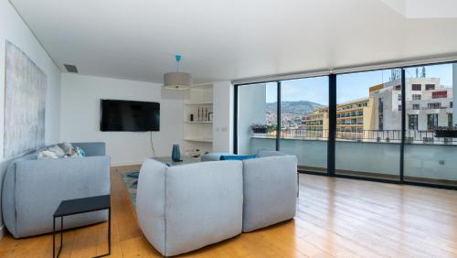 Parkside Marina Vista - by LovelyStay