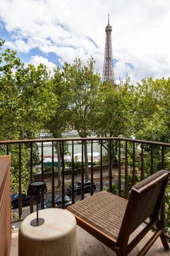 NoChichi Collections - Tour Eiffel