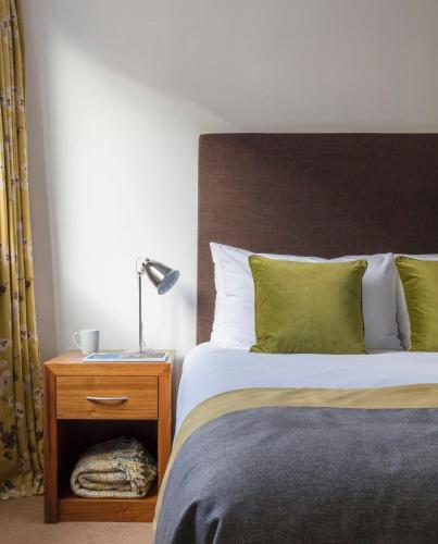 One Bedroom Club Apartment with Sofa Bed