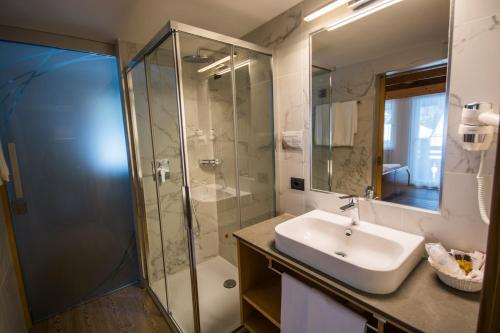 Un baño de Hotel Cirelle Suite & Spa