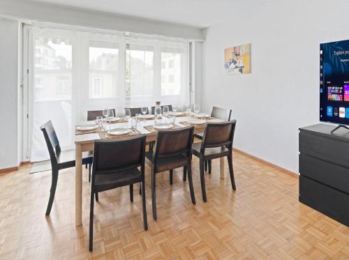 Family Apartment - 3 Bedrooms Sleeps 7