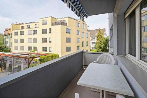 Family Apartment - 3 Bedrooms Sleeps 7