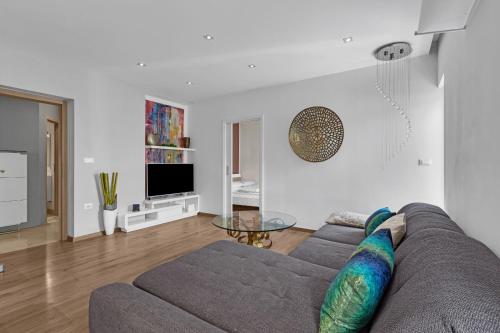 Apartment Leona