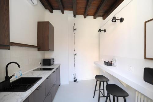 Ticinese 16 Travel Inside