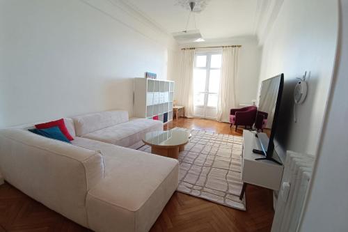 Bright T3 - near the beach