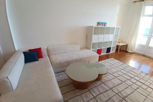 Bright T3 - near the beach