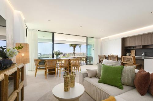 Four Bedroom, Sea View Apartment at Estepona Hills