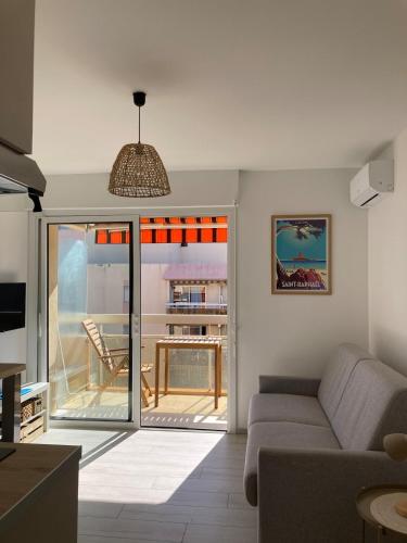 Studio rénové à 200 m de la plage