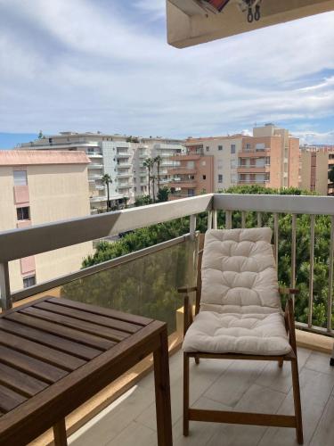 Studio rénové à 200 m de la plage