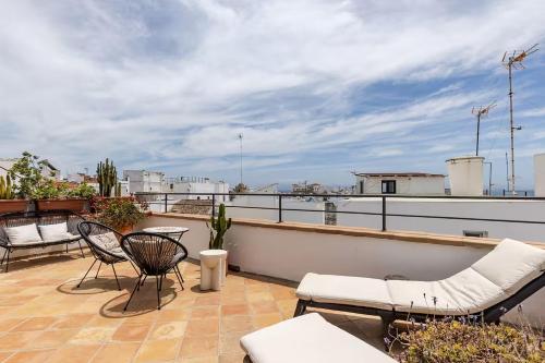 Old Town Comfort with amazing views at Silos 5