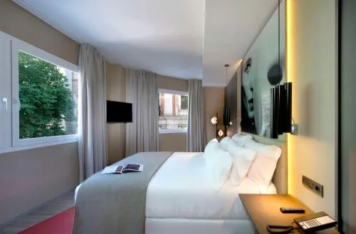 NH Collection Madrid Suecia photo 18