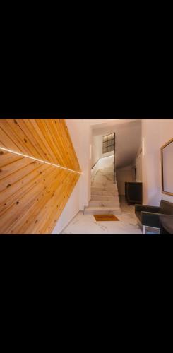 Calmio Athens 3