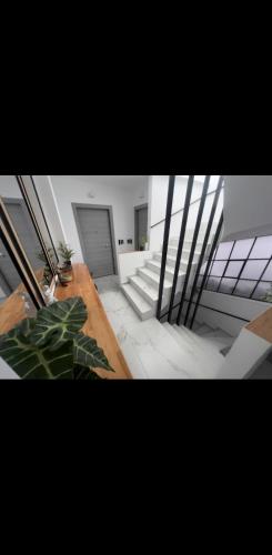 Calmio Athens 3
