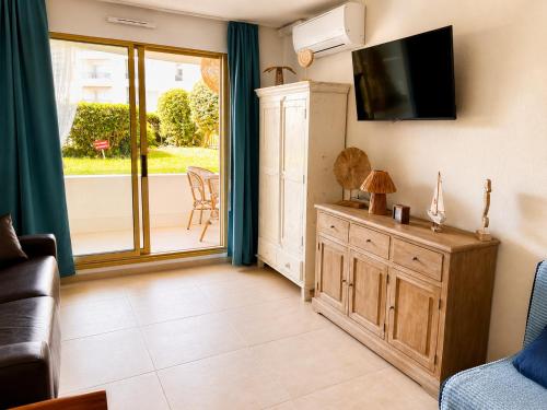 Port Fréjus Prestige Plage Piscine et Spa