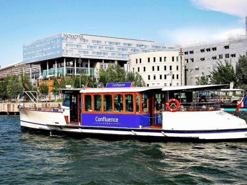 Novotel Lyon Centre-Confluence Bord de Saone photo 109