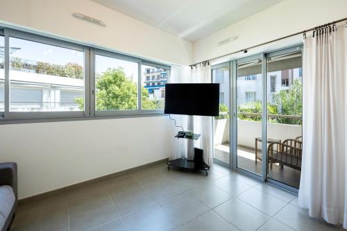 Juan-les-Pins 2-room apartment