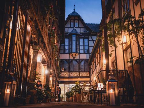Cour du Corbeau Hotel Strasbourg - MGallery Collection — Property building