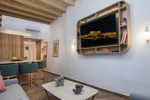 Exclusive Syntagma & Plaka 2BD Townhouse