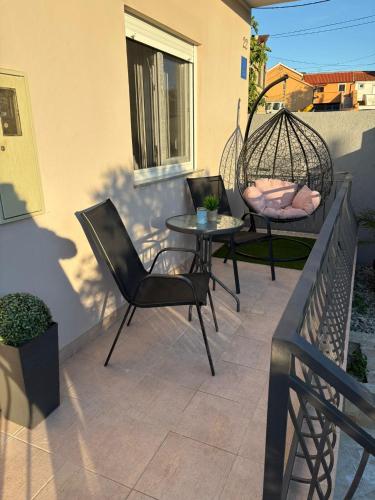 Holiday Home Sunset Azzurro with heated pool and free private parking