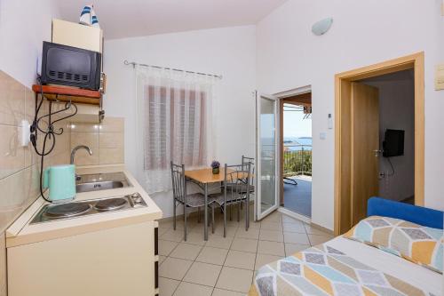 Apartments with parking space Zecevo Rtic, Rogoznica - 25680