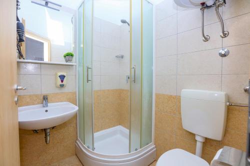 Apartments with parking space Zecevo Rtic, Rogoznica - 25680