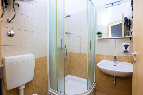 Apartments with parking space Zecevo Rtic, Rogoznica - 25680