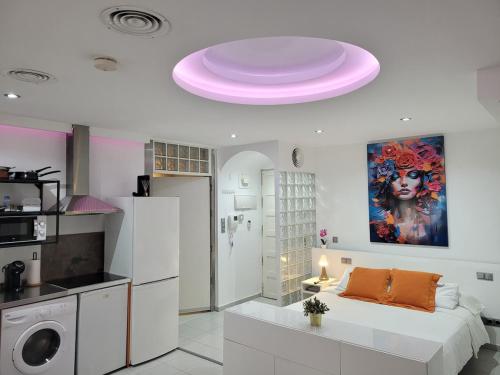 Exclusive studio next to Gran Vía with a jacuzzi